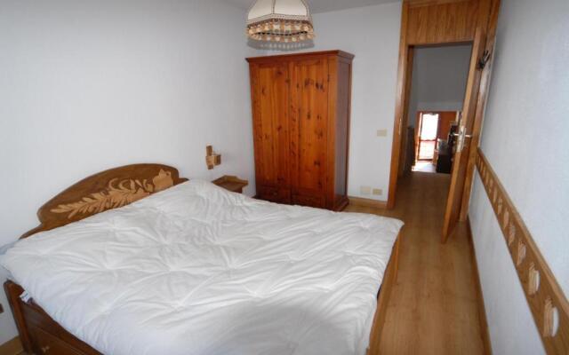 Cromotherapy Apartment
