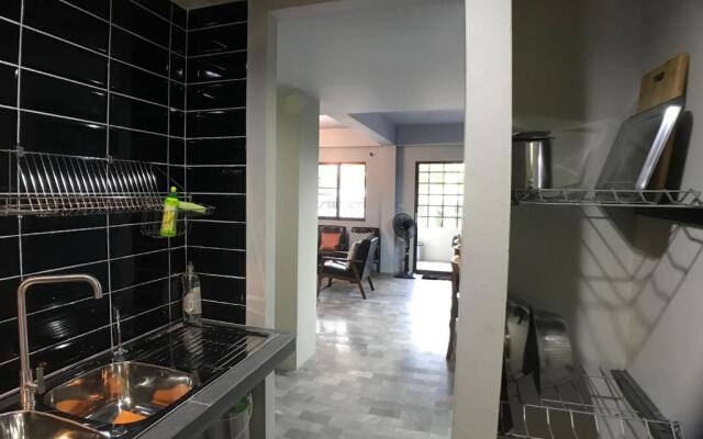 8th House @ center of Chiangmai old town
