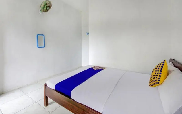 SPOT ON 90040 Pondok Manggir