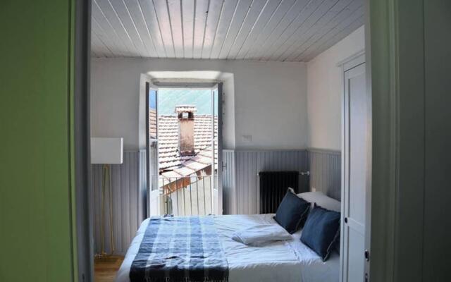 Rocks apartment Colonno