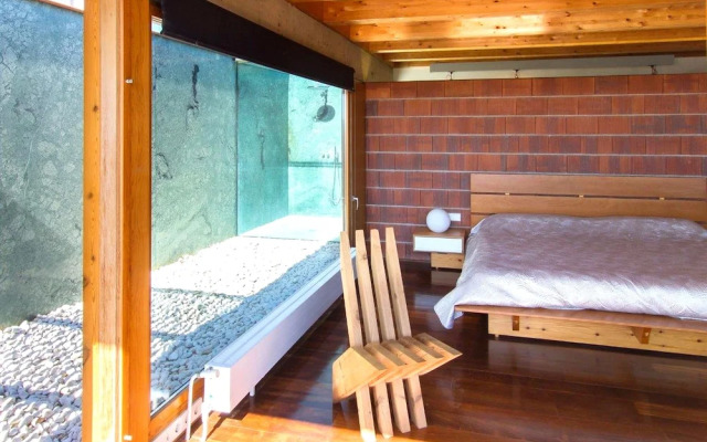 Santa Monica Holiday House