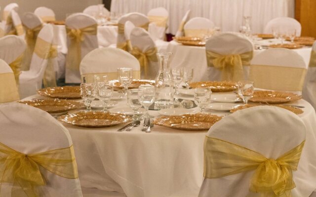 Holiday Inn Victorville by IHG