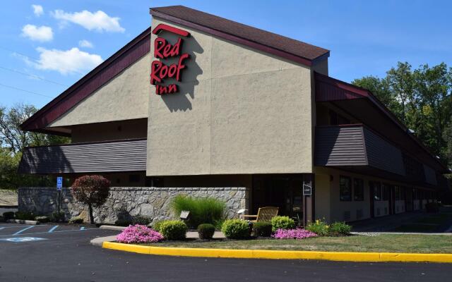 Red Roof Inn Utica