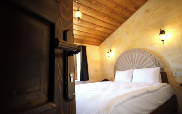 Rocca Stone House