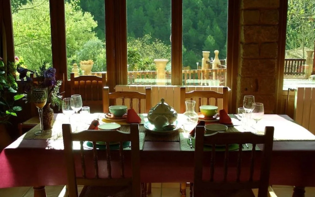 Masía La Posada del río Carbo