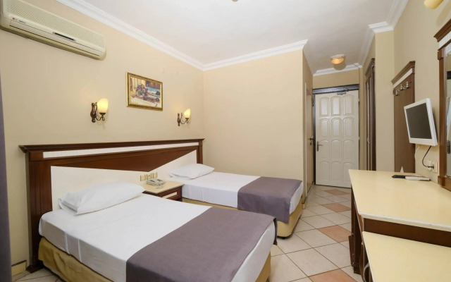 Selen Hotel Icmeler