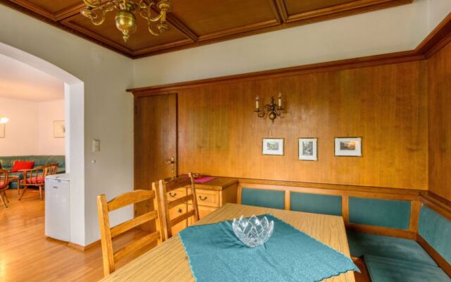 House Riki Bruck