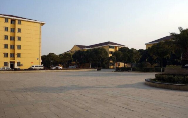 Lide International Hotel