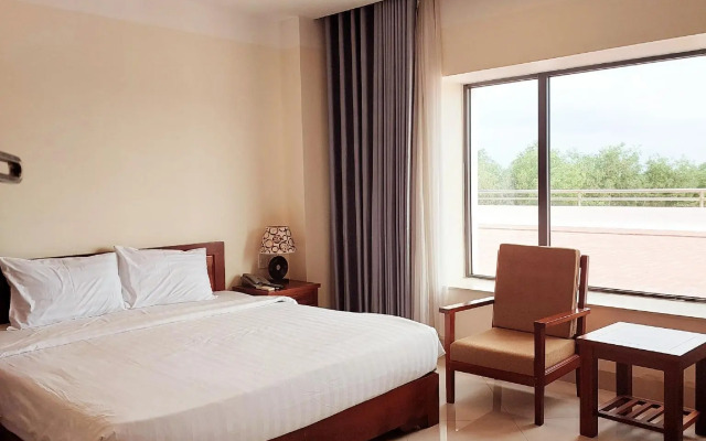 Navy Hotel Cam Ranh