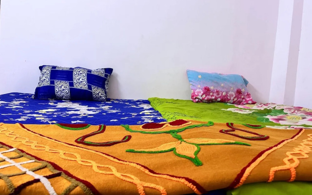 Anirudhha Home Stay