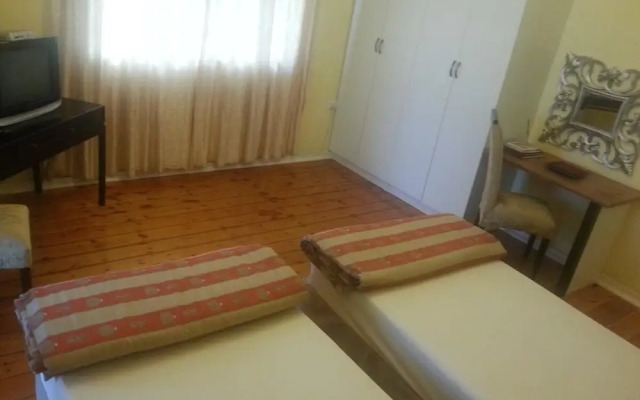 The Crescent Guesthouse