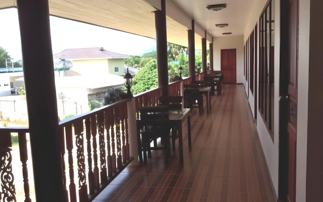 Sweet Home Chiang Khan