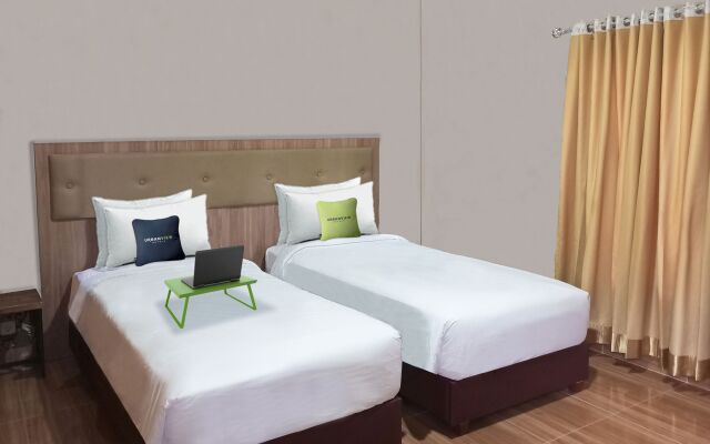 Urbanview Hotel Belitung Lodge Resto And Clube House