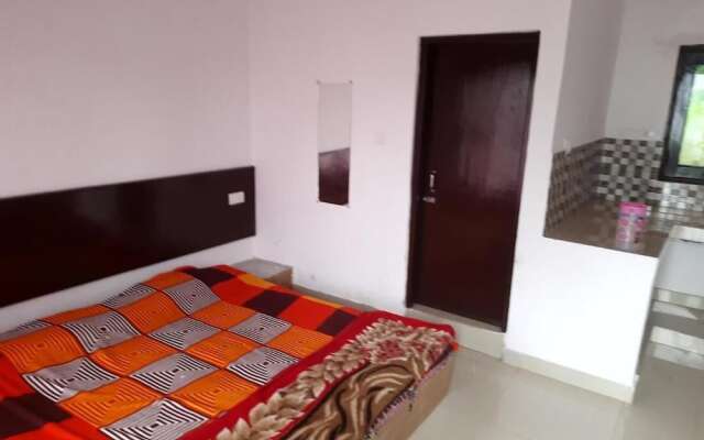 Jfr Studio Apartments Kausani