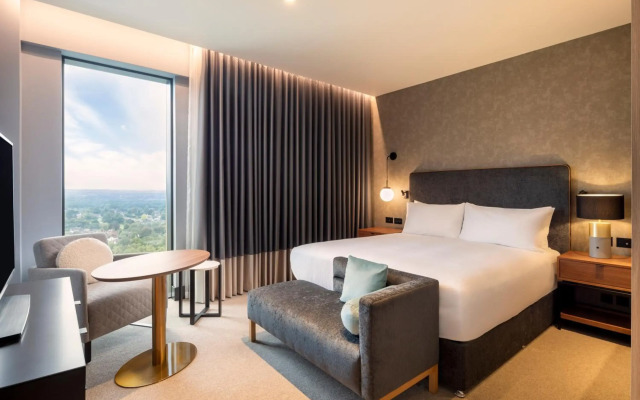 Hilton Woking