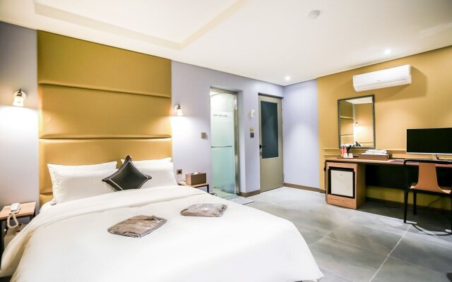Wonju Mary Jane Hotel