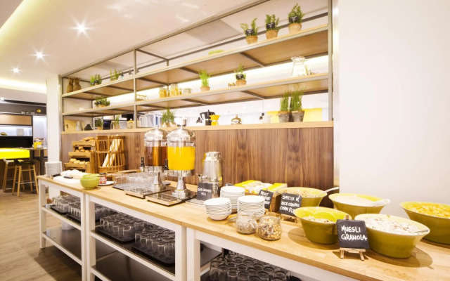 Holiday Inn London-Gatwick Airport by IHG