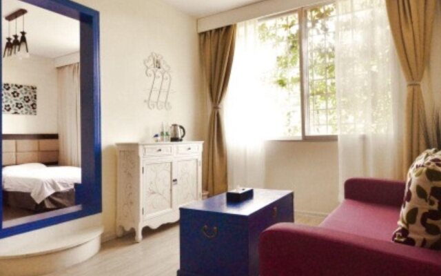 CTN Trip Boutique Hotel