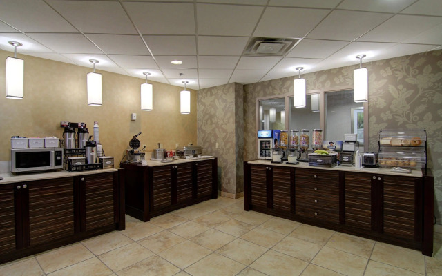 Best Western Plus Bowmanville