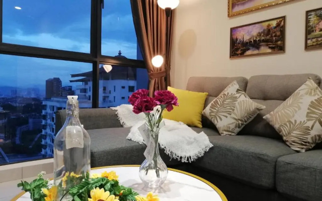 Lovely Mines Astetica Lake View Seri Kembangan 2BR