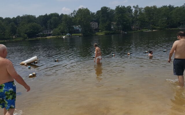 Quiet and Cosy Chalet in Pocono