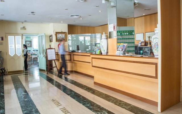 Tibur Hotel