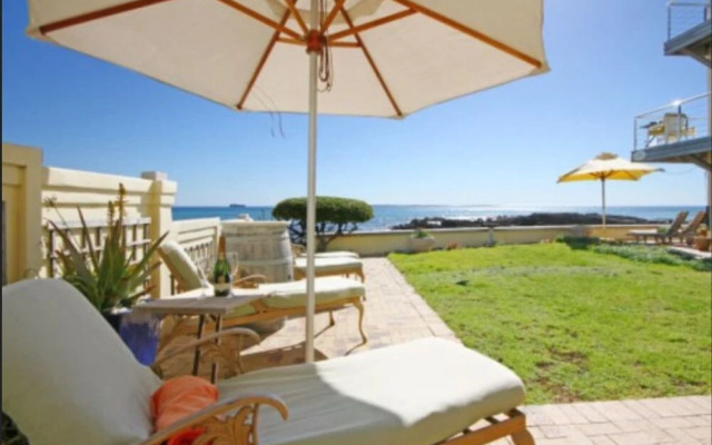 Pinard On Sea