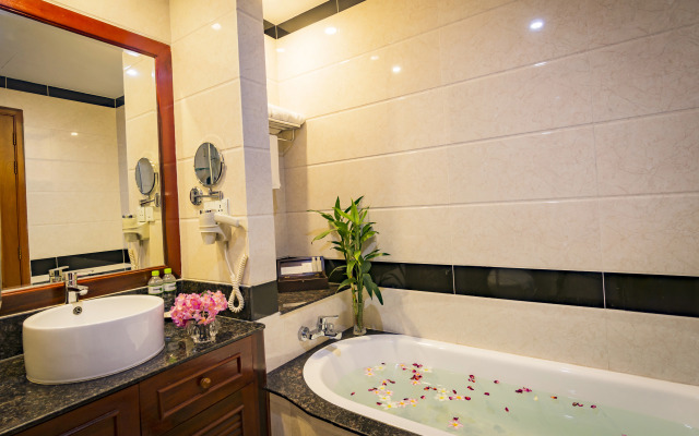 Phnom Penh Katari Hotel