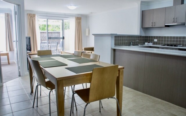 Sea Breeze Broadwater