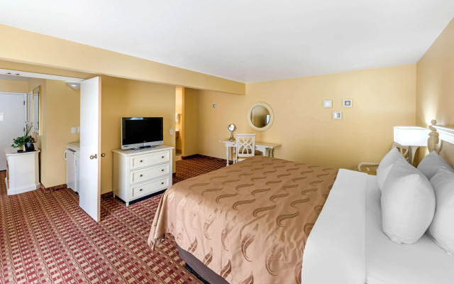 Quality Inn & Suites Capitola By the Sea
