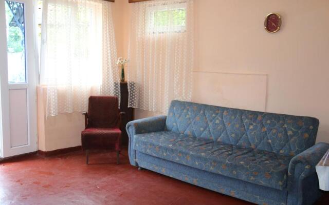 Achi Guest House