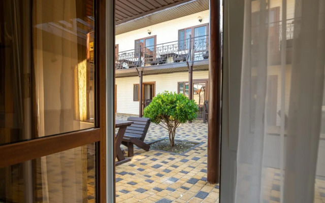 Gostevoj Dom "DIANA"