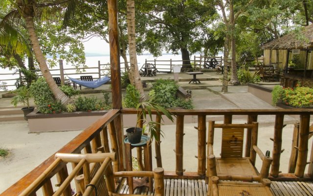 Isla Hayahay Beach Resort And Restaurant