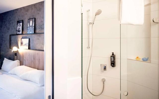 ibis Zurich Adliswil