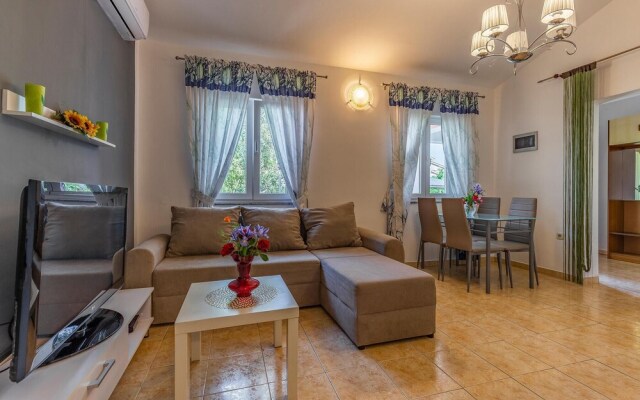 Amazing Home in Medulin With Wifi and 1 Bedrooms
