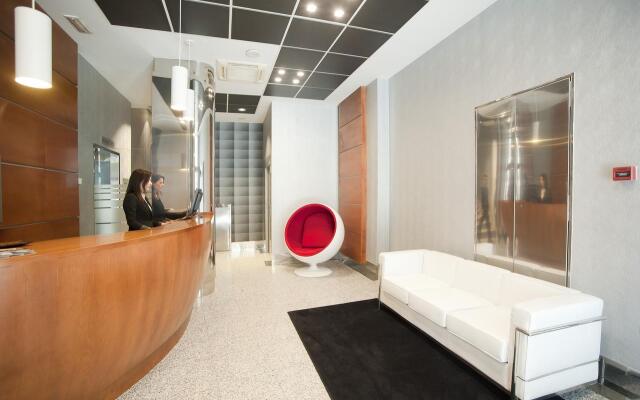Duerming Longoria Plaza Hotel