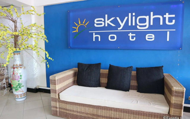 Skylight Hotel