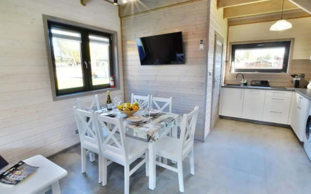 Cottage in Sianozety Near the Beach