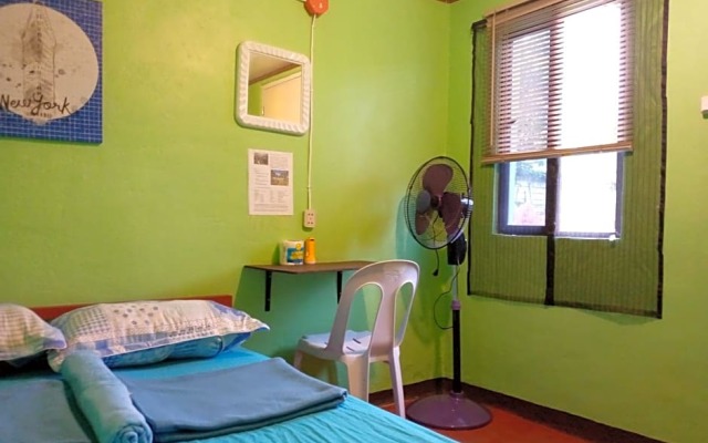 JUNJALs Backpackers Chalet