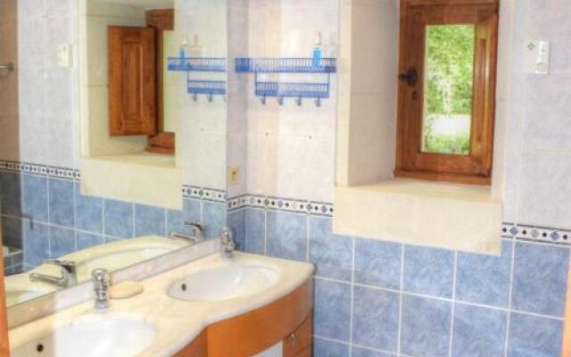 House Le Cambalu Des Douves 2