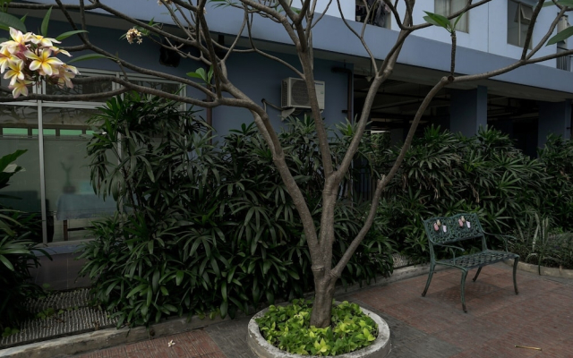 Nice 2BR Green Park View Daan Mogot Apartment