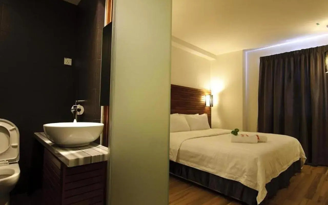 T Hotel Tandop