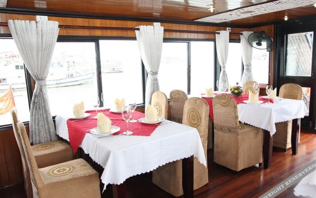 Paragon Legend Cruise