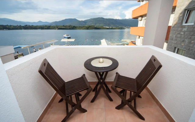 Adeona apartments