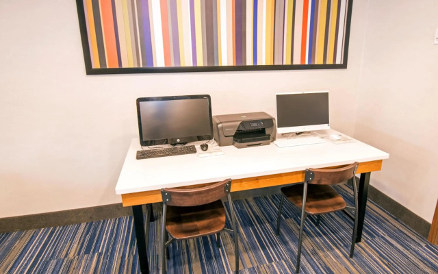 Holiday Inn Express Hotel & Suites Hinton by IHG