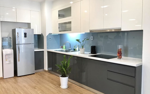 Bayhomes Metropolis Serviced Apartment