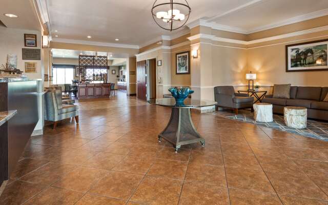 Best Western Plus Frontier Inn