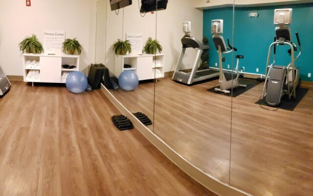 Holiday Inn Express Osage Beach - Lake Of The Ozarks by IHG