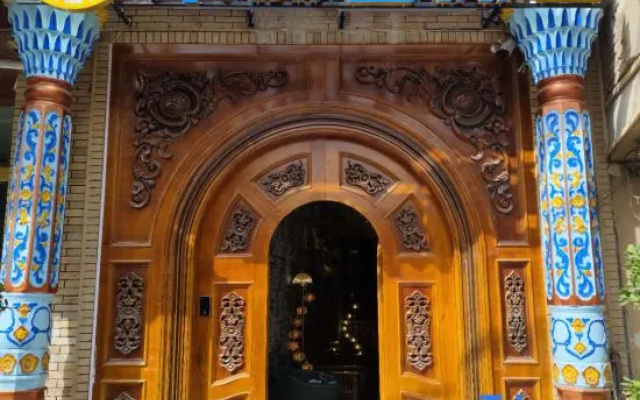 Kashi Old Town Laleh Palace Beautiful Stay — 3-star hotel in Kashgar
