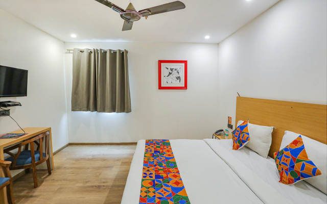Fabhotel F9 Sector 58